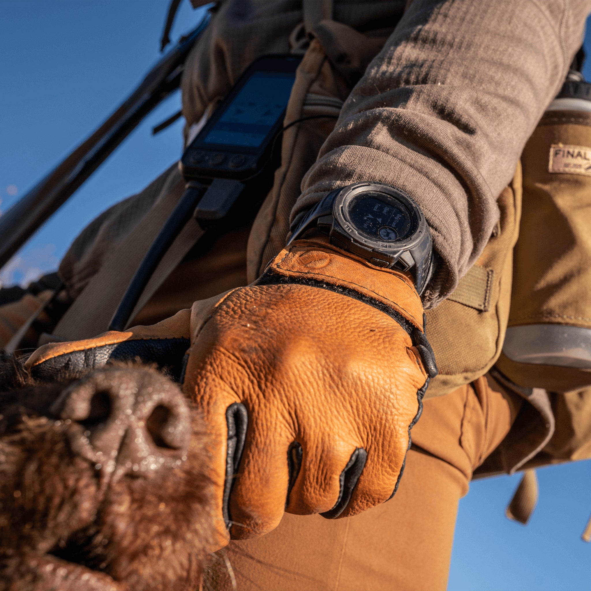 FIELD GLOVES – FINAL RISE GEAR - Main Image